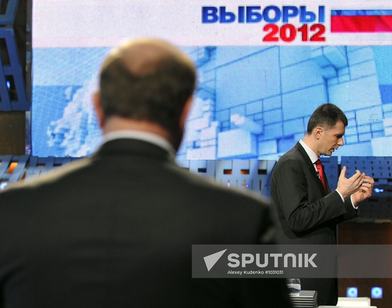 Gennady Zyuganov, Mikhail Prokhorov hold debate