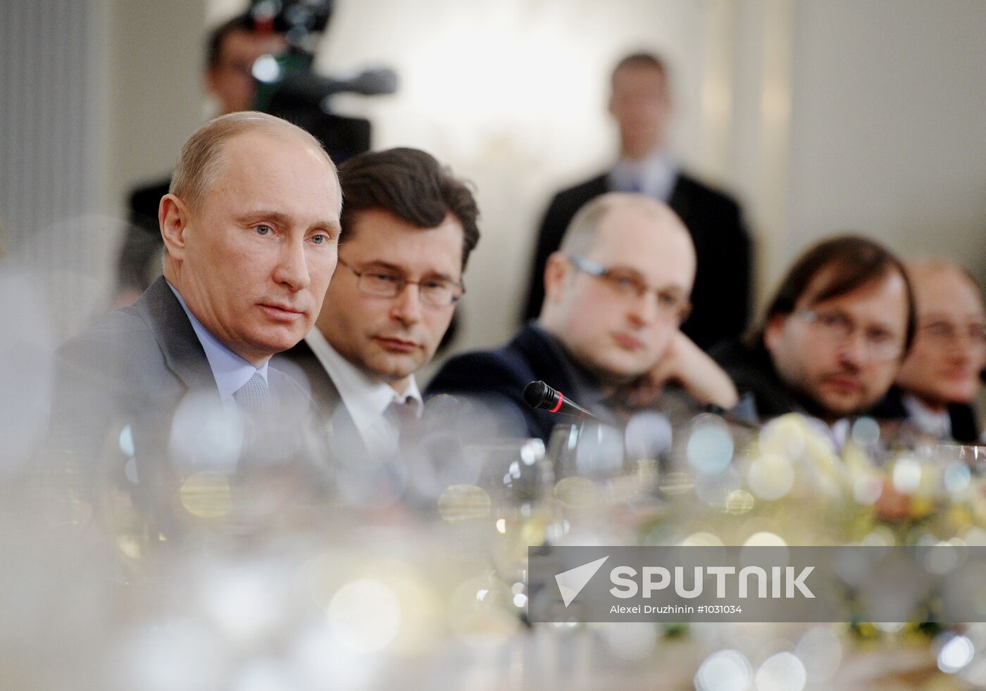 Vladimir Putin meets with political analysts at Novo-Ogaryovo