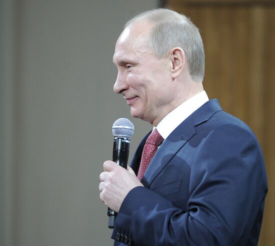 Vladimir Putin meets with his authorized representatives