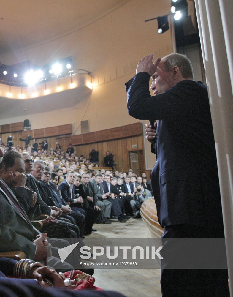 Vladimir Putin meets with his authorized representatives