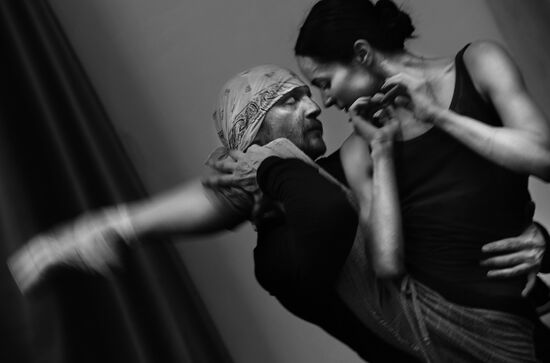 World ballet dancers rehearse in Moscow