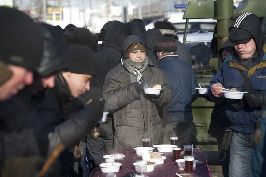 Distributing food to the homeless