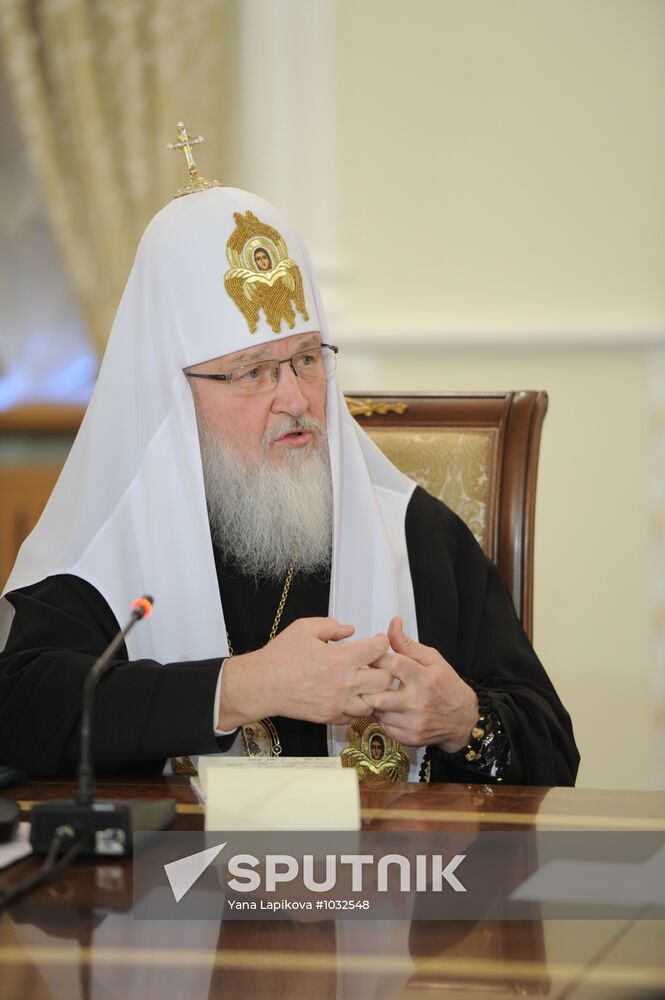 Vladimir Putin meets with representatives of traditional faiths