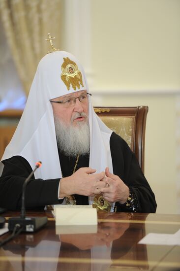 Vladimir Putin meets with representatives of traditional faiths