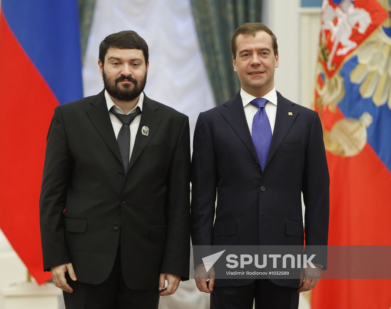 Dmitry Medvedev presents presidential awards to young scientists