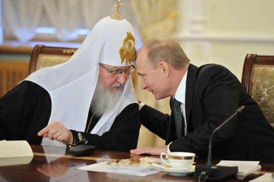 Vladimir Putin meets with representatives of traditional faiths