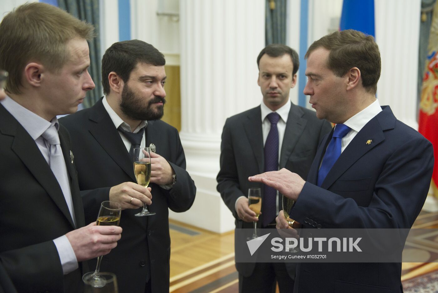 Dmitry Medvedev presents presidential awards to young scientists