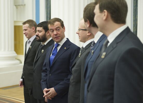 Dmitry Medvedev presents presidential awards to young scientists