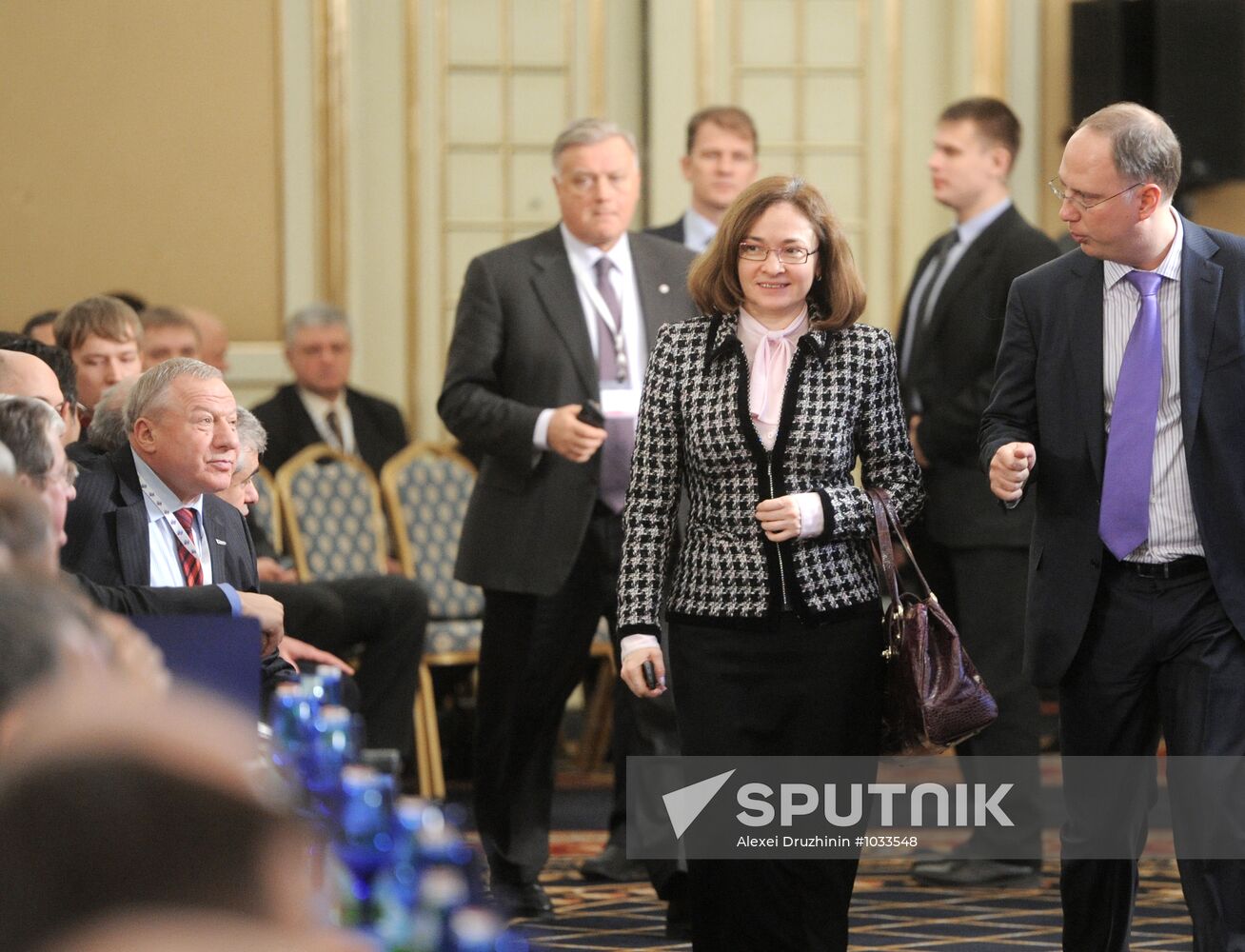 Vladimir Putin attends 19th RUIE conference in Moscow