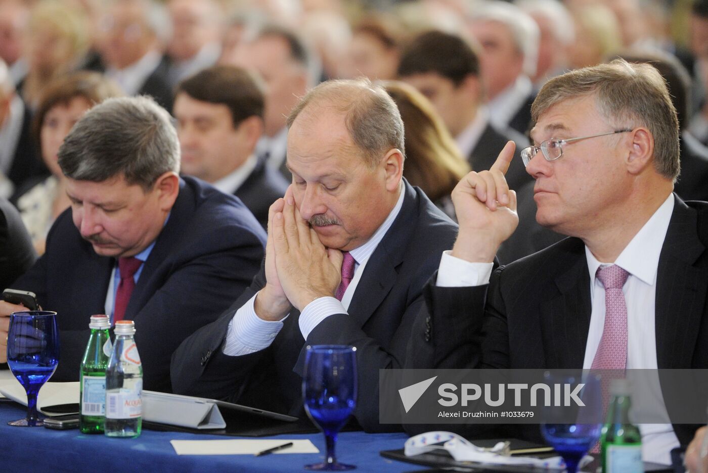 Vladimir Putin attends 19th RUIE conference in Moscow