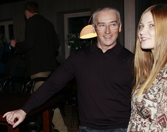 Party to mark opening of Reka club