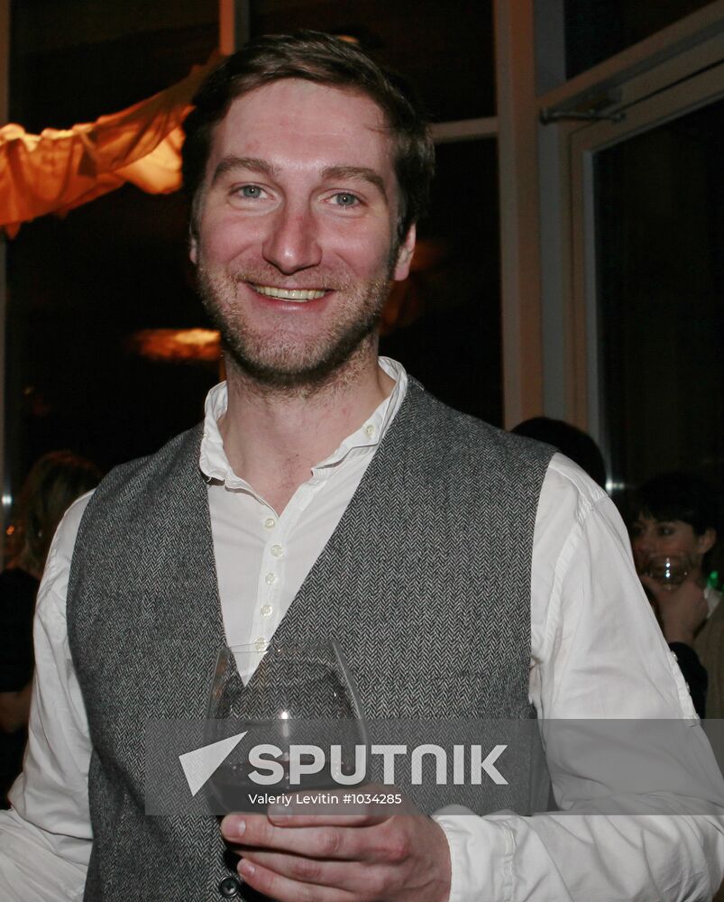 Party to mark opening of Reka club