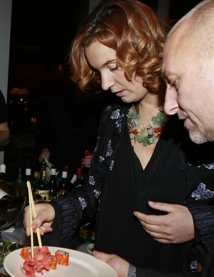 Party to mark opening of Reka club