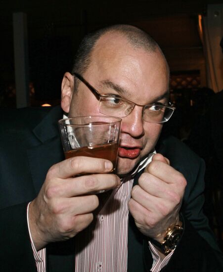 Party to mark opening of Reka club