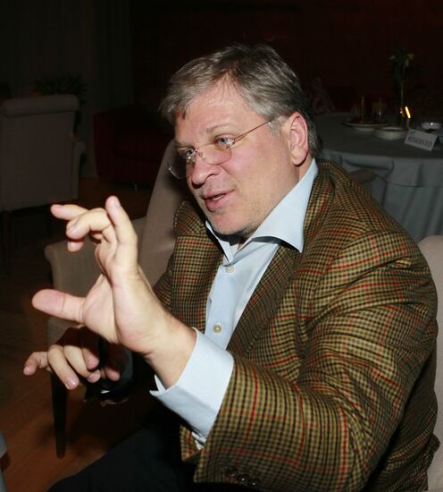 Party to mark opening of Reka club