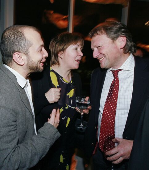 Party to mark opening of Reka club