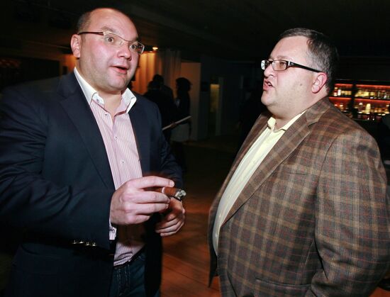 Party to mark opening of Reka club