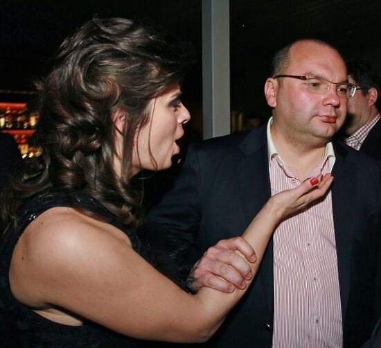 Party to mark opening of Reka club