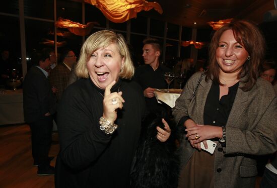 Party to mark opening of Reka club