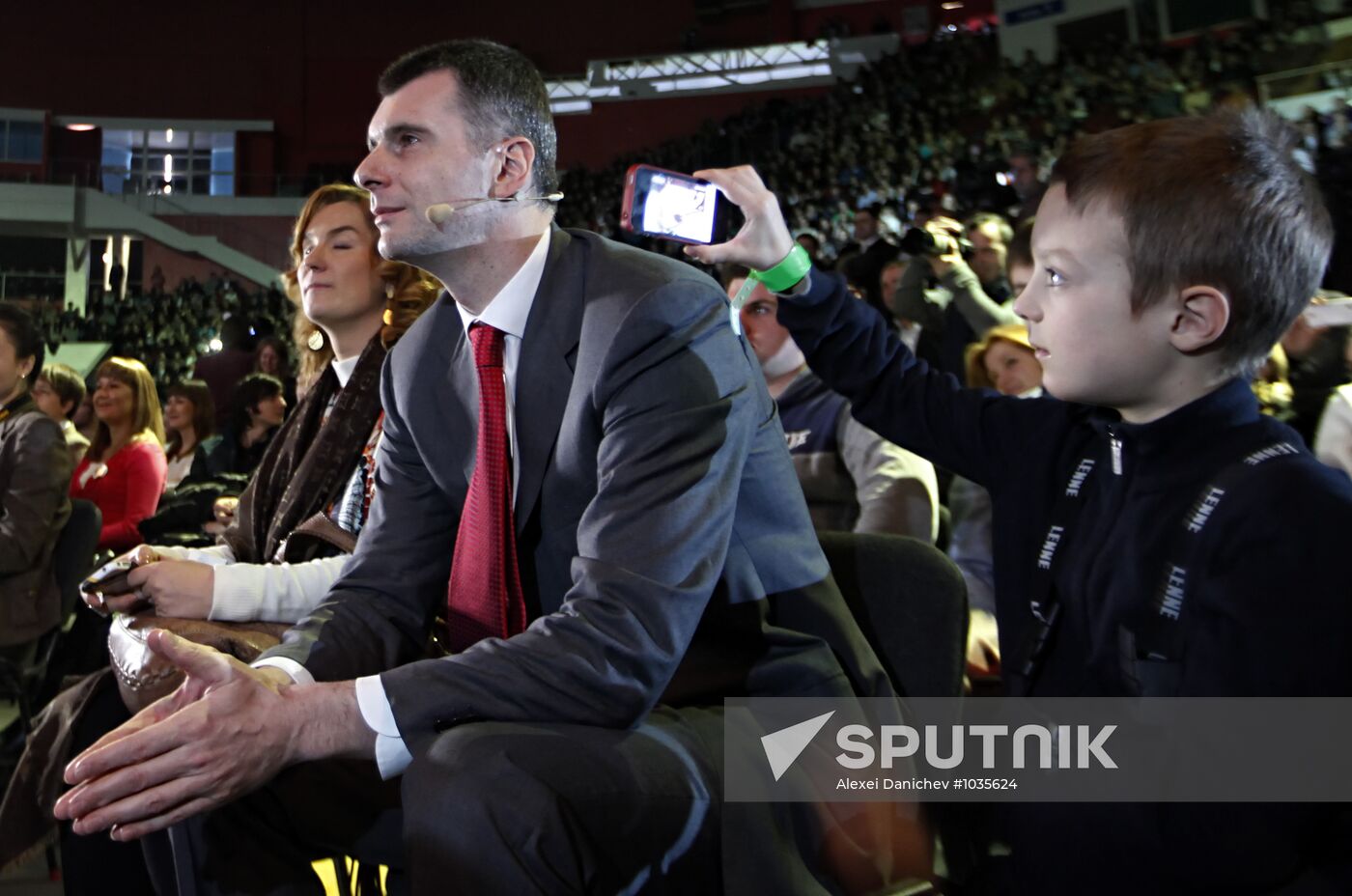 Presidential candidate Mikhail Prokhorov visits St. Petersburg