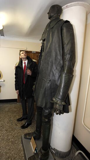 Presidential candidate Mikhail Prokhorov visits St. Petersburg
