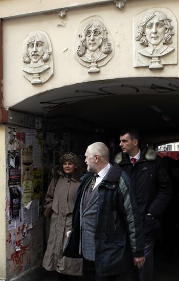 Presidential candidate Mikhail Prokhorov visits St. Petersburg