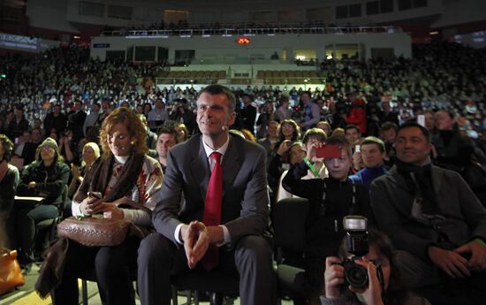 Presidential candidate Mikhail Prokhorov visits St. Petersburg