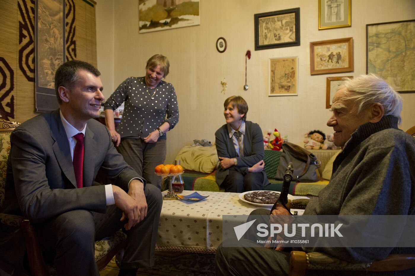 Presidential candidate Mikhail Prokhorov visits St. Petersburg