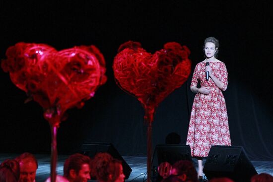 Natalya Vodyanova's Warm Reception charity evening