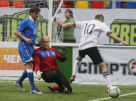 2012 Football Legends Cup. Day two