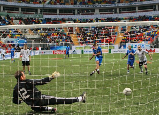 2012 Football Legends Cup. Day two