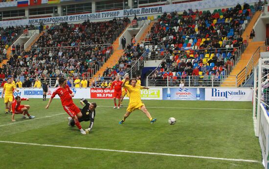 2012 Football Legends Cup. Day two