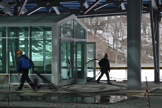 Building the new Adler railroad train station in Sochi
