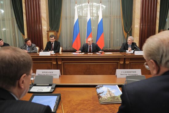 Vladimir Putin meets with Russian university rectors