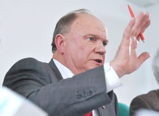 P/c of presidential candidates V. Zhirinovsky and G. Zyuganov