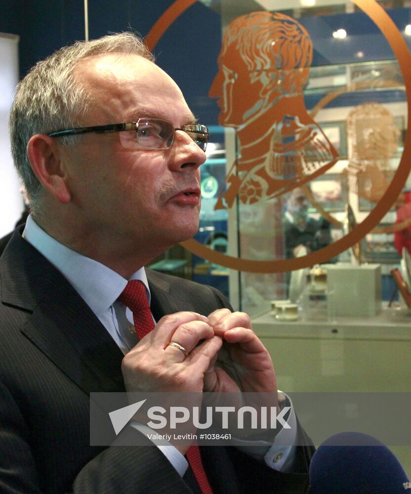 "Two Emperors" exhibition opens in Moscow
