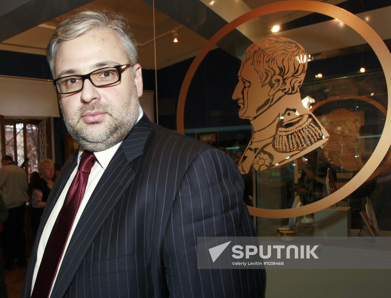 "Two Emperors" exhibition opens in Moscow