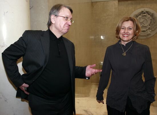 "Two Emperors" exhibition opens in Moscow