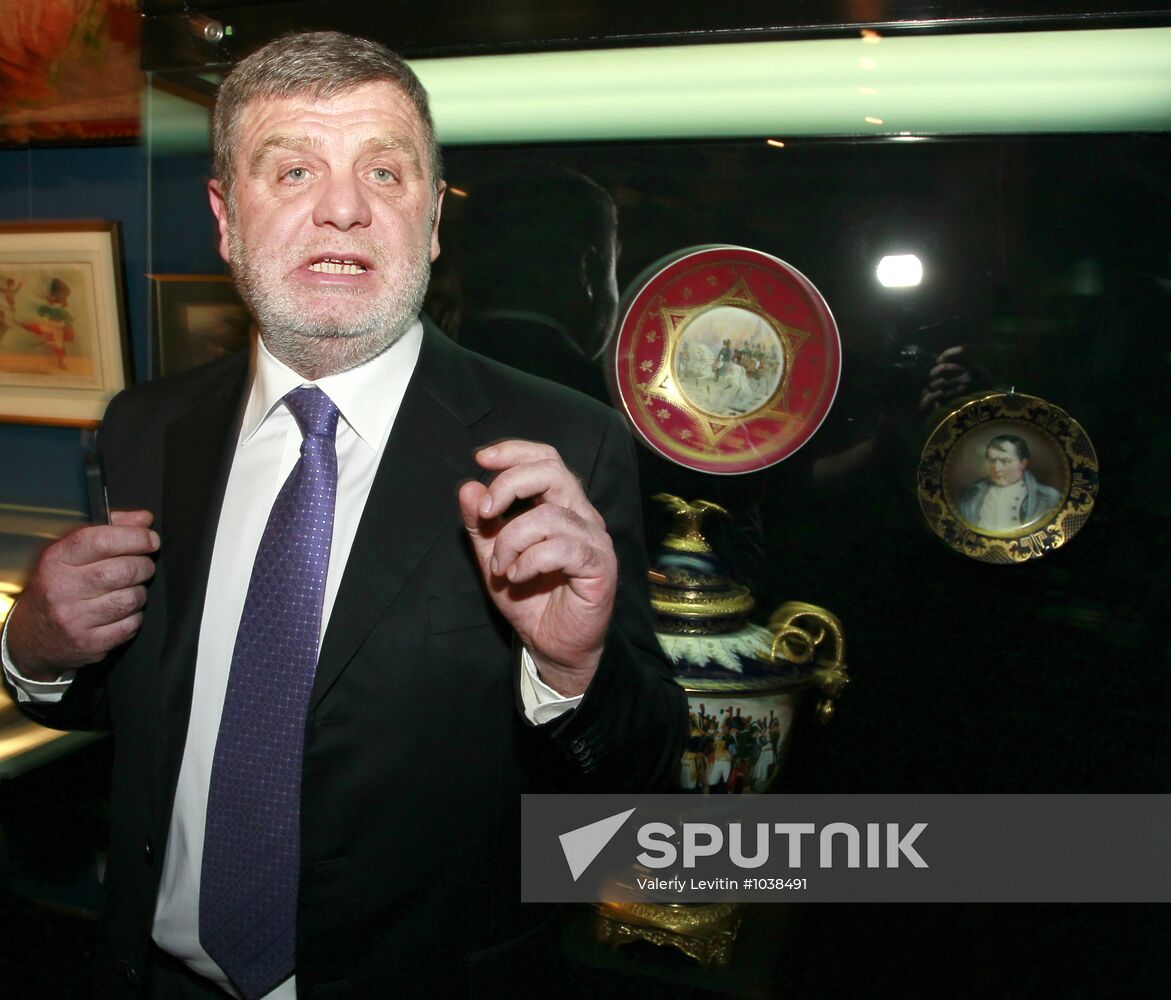 "Two Emperors" exhibition opens in Moscow