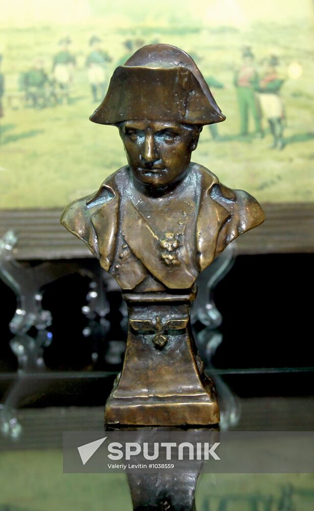 "Two Emperors" exhibition opens in Moscow