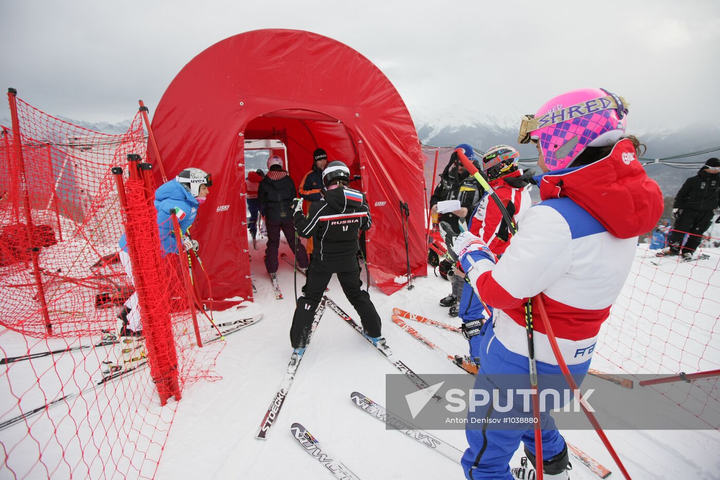 Alpine Skiing. FSI Ski World Cup. Women's tranining sessions