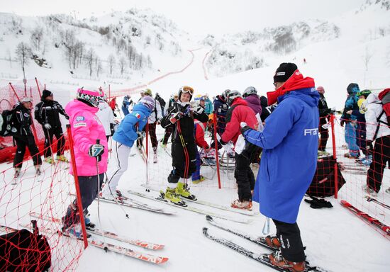 Alpine Skiing. FSI Ski World Cup. Women's tranining sessions