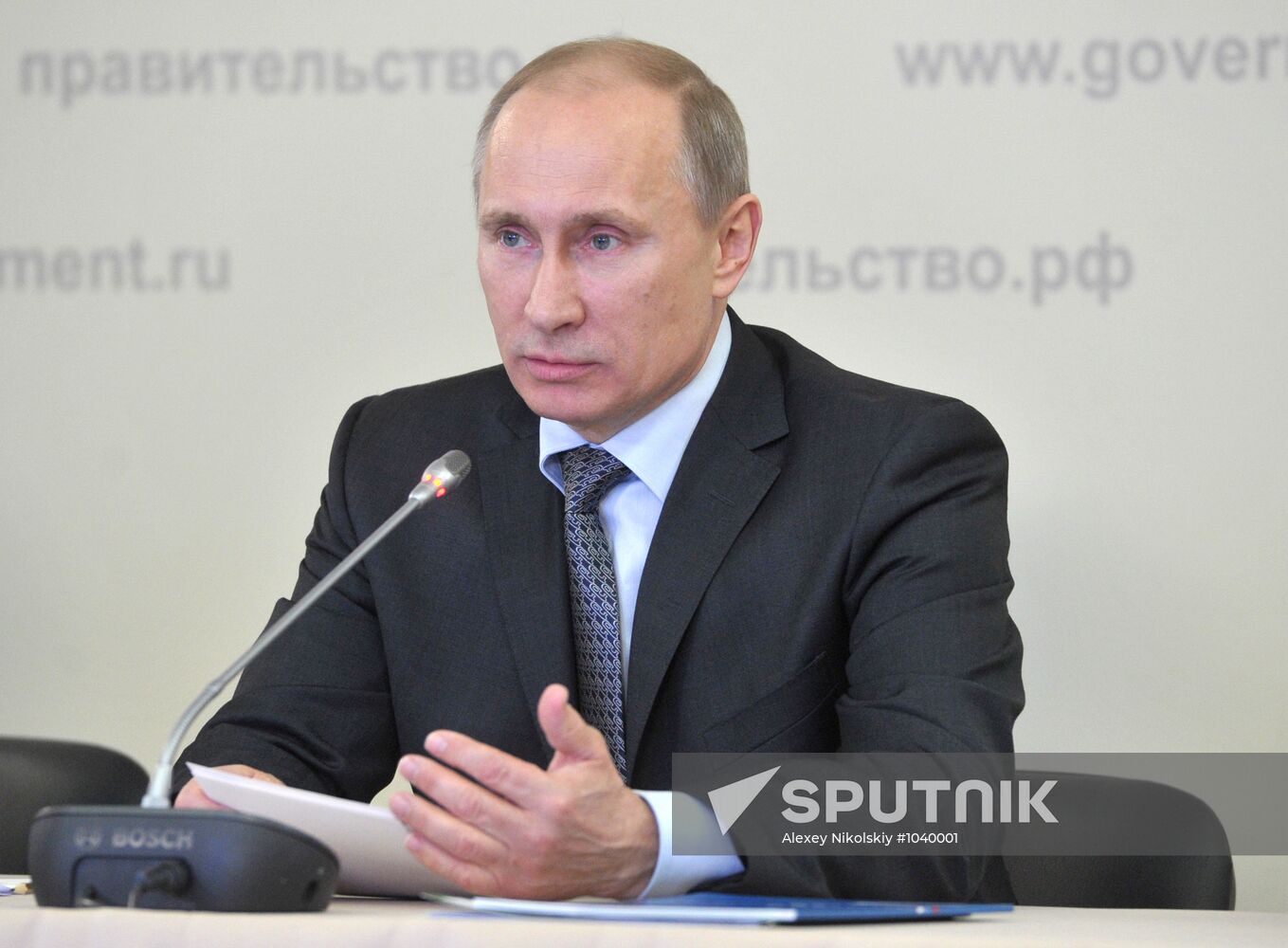 Vladimir Putin visits Paramonovo bobsleigh/luge complex