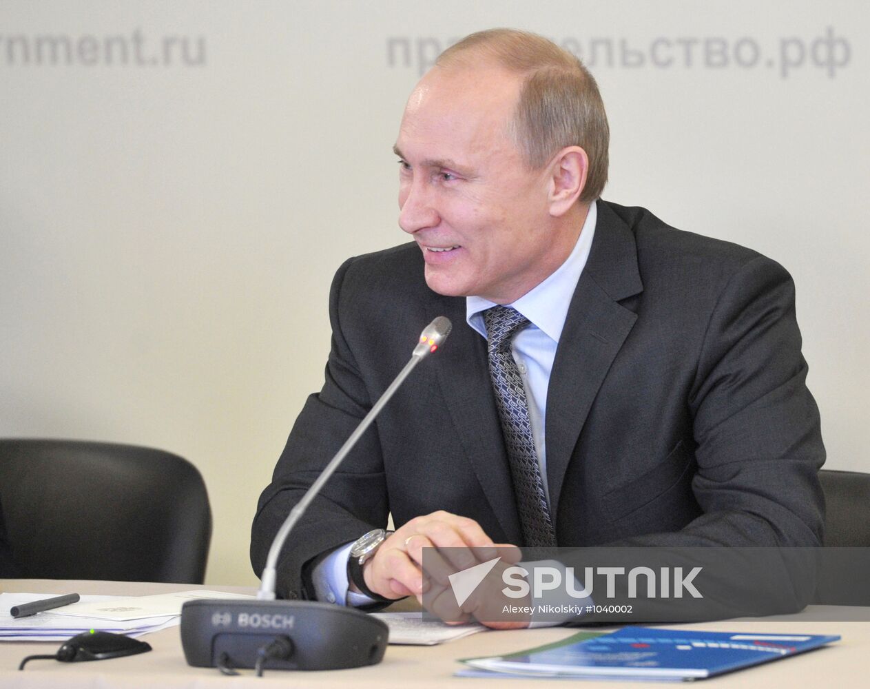 Vladimir Putin visits Paramonovo bobsleigh/luge complex