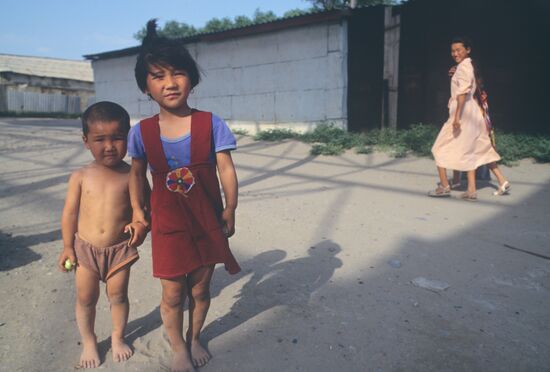 Uzbek children