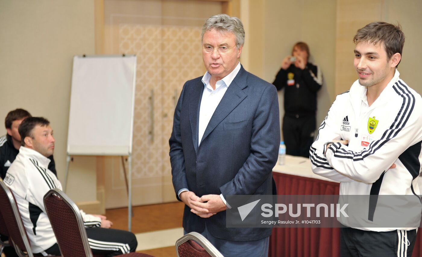 Introduction of new coach Guus Hiddink to Anji players