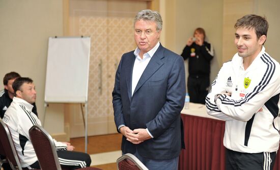 Introduction of new coach Guus Hiddink to Anji players