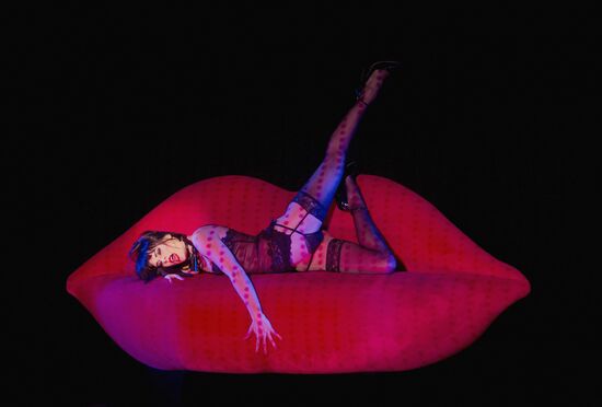 Le Crazy Horse Paris cabaret's show "Forever Crazy-2"