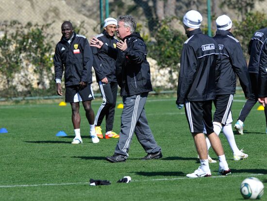 Guus Hiddink holds first training as Anji head coach