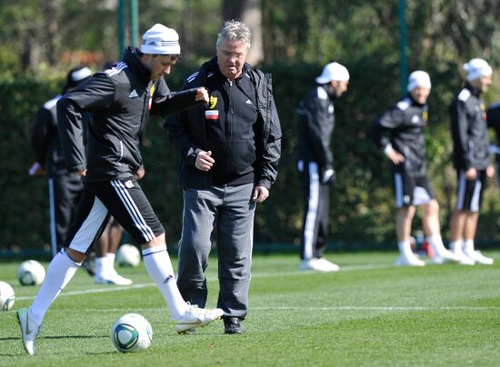 Guus Hiddink holds first training as Anji head coach